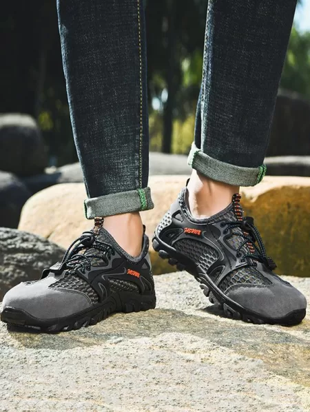 Breathable Mesh Spliced Shoes