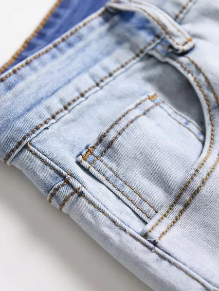 Casual Ripped Frayed Tapered Jeans