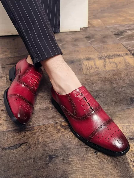 Hollow Out Wingtip Detail Lace -up Faux Leather Shoes