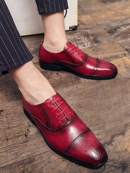 Hollow Out Wingtip Detail Lace -up Faux Leather Shoes