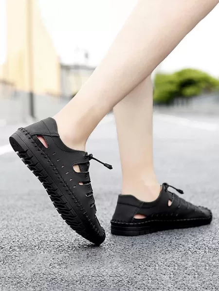 Men Summer Hollow Out Solid Color Casual Shoes